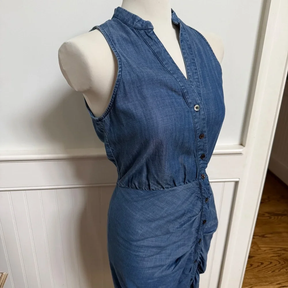 NWT Current Air Los Angeles Blue Chambray Ruched Button Sleeveless‎ Dress XS